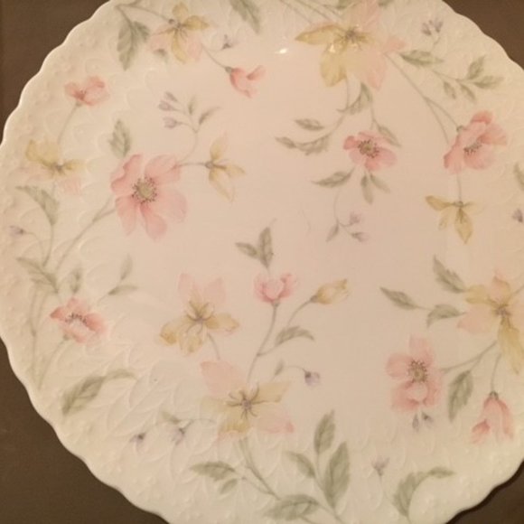 Mikasa Rose Cake Plate & Server 1980s Bone China Flower Dish  China cake plate with server by Mikana